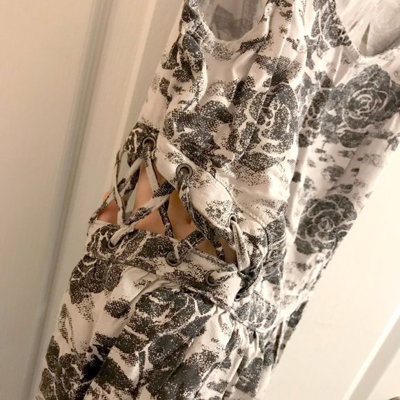 H&M Floral Dress - Picture 2 of 6